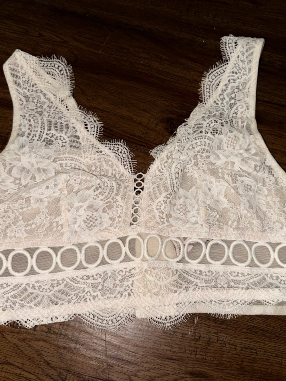Victoria's Secret Ivory Lace Bralette with Circle Band